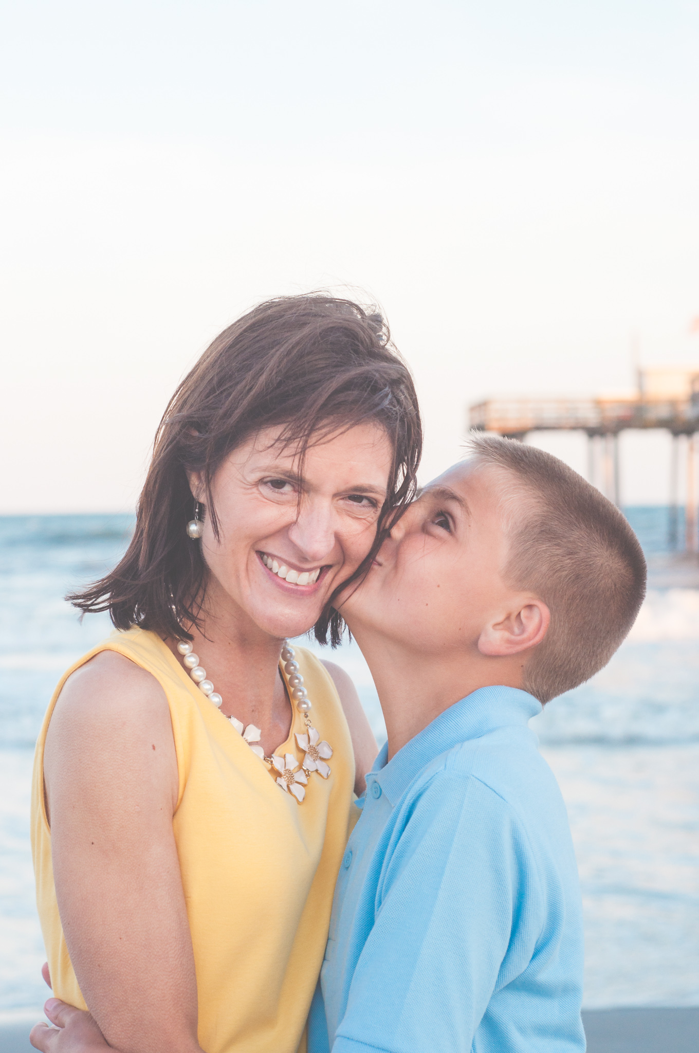 fun mother son photo jersey shore beach session