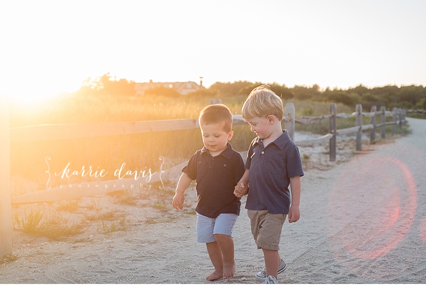 sibling boys photos beach portrait ideas