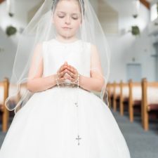 beautiful first communion photo of girl