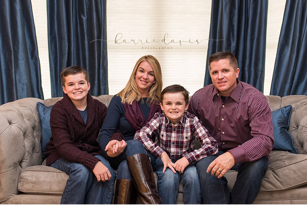South Jersey family photographer- Great colors for Christmas photos for what to wear