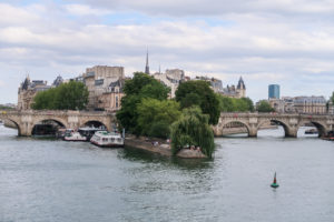 A view of the Seine River